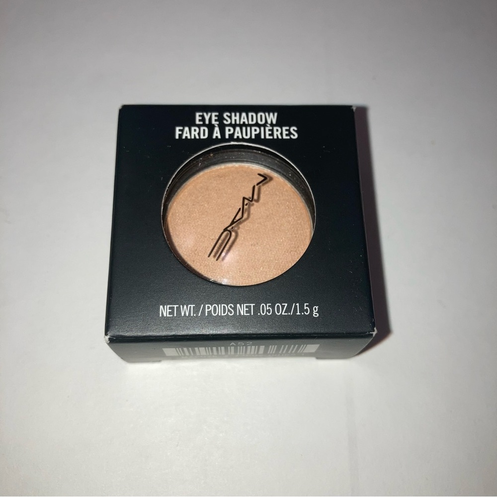 Mac eye shadow